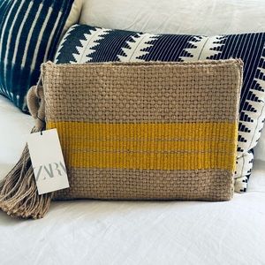 Zara raffia oversized clutch NWT